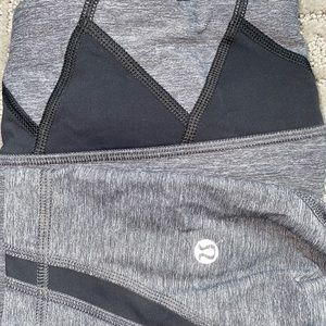 Cropped grey lululemon leggings